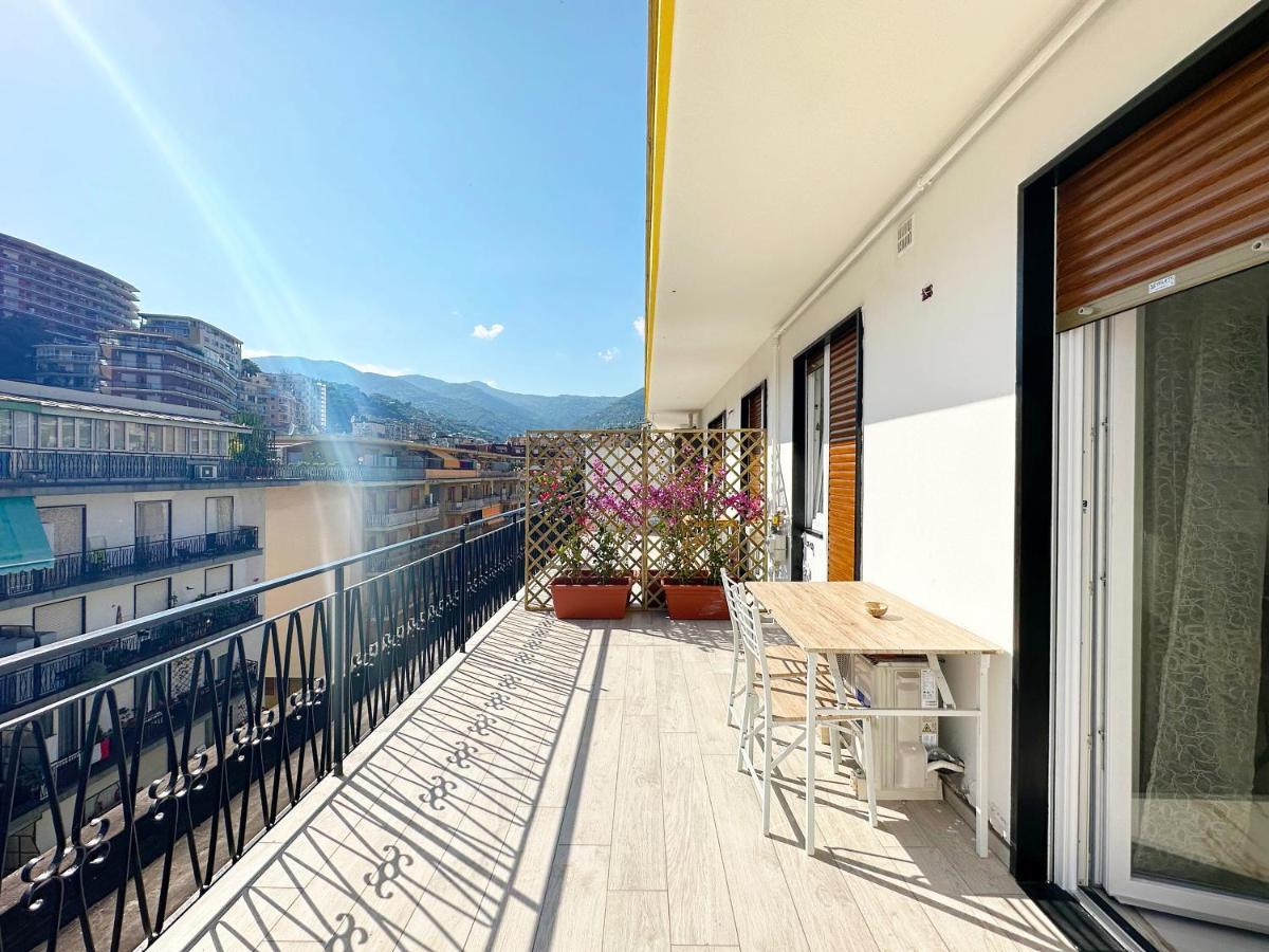 Wh - Un Posto Al Sole - Attico Monolocale Con Parcheggio Gratuito - 5 Minuti Dal Centro - Wifi Διαμέρισμα Σαν Ρέμο Εξωτερικό φωτογραφία