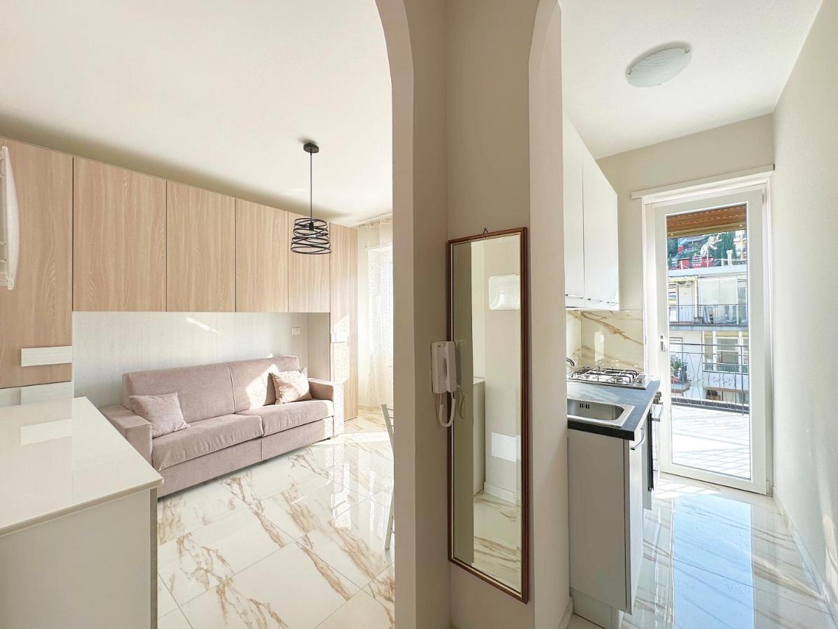Wh - Un Posto Al Sole - Attico Monolocale Con Parcheggio Gratuito - 5 Minuti Dal Centro - Wifi Διαμέρισμα Σαν Ρέμο Εξωτερικό φωτογραφία
