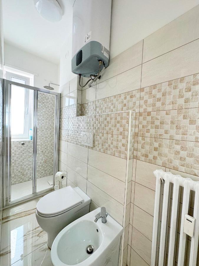 Wh - Un Posto Al Sole - Attico Monolocale Con Parcheggio Gratuito - 5 Minuti Dal Centro - Wifi Διαμέρισμα Σαν Ρέμο Εξωτερικό φωτογραφία